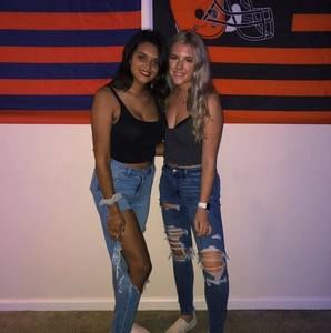 Meet your Posher, Rayna